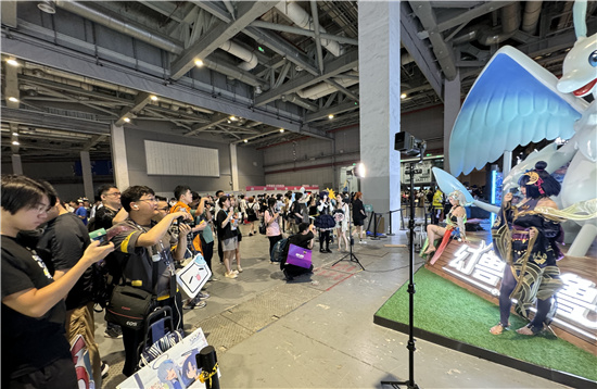 九游娛樂文化：動漫大展輪番上演助燃上?！岸卧苯?jīng)濟活力(圖2)
