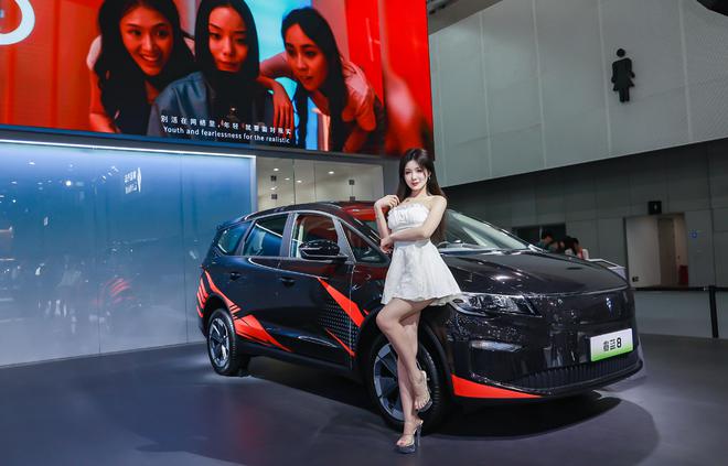 2024廣州車展睿藍(lán)汽車：活出特色用可充可換可升級(jí)應(yīng)對(duì)“卷”(圖4)