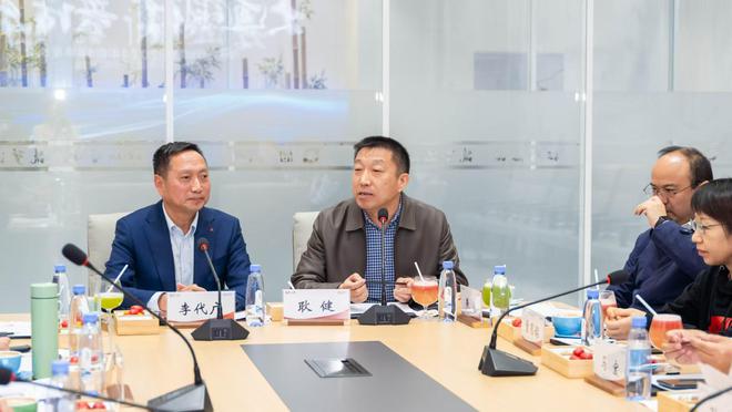 大道同行共創(chuàng)未來：海一云商集團(tuán)2024年媒體交流座談會(huì)圓滿舉行(圖7)