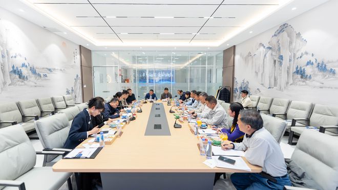大道同行共創(chuàng)未來：海一云商集團(tuán)2024年媒體交流座談會(huì)圓滿舉行(圖8)