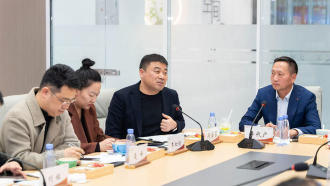 大道同行共創(chuàng)未來：海一云商集團(tuán)2024年媒體交流座談會(huì)圓滿舉行(圖5)